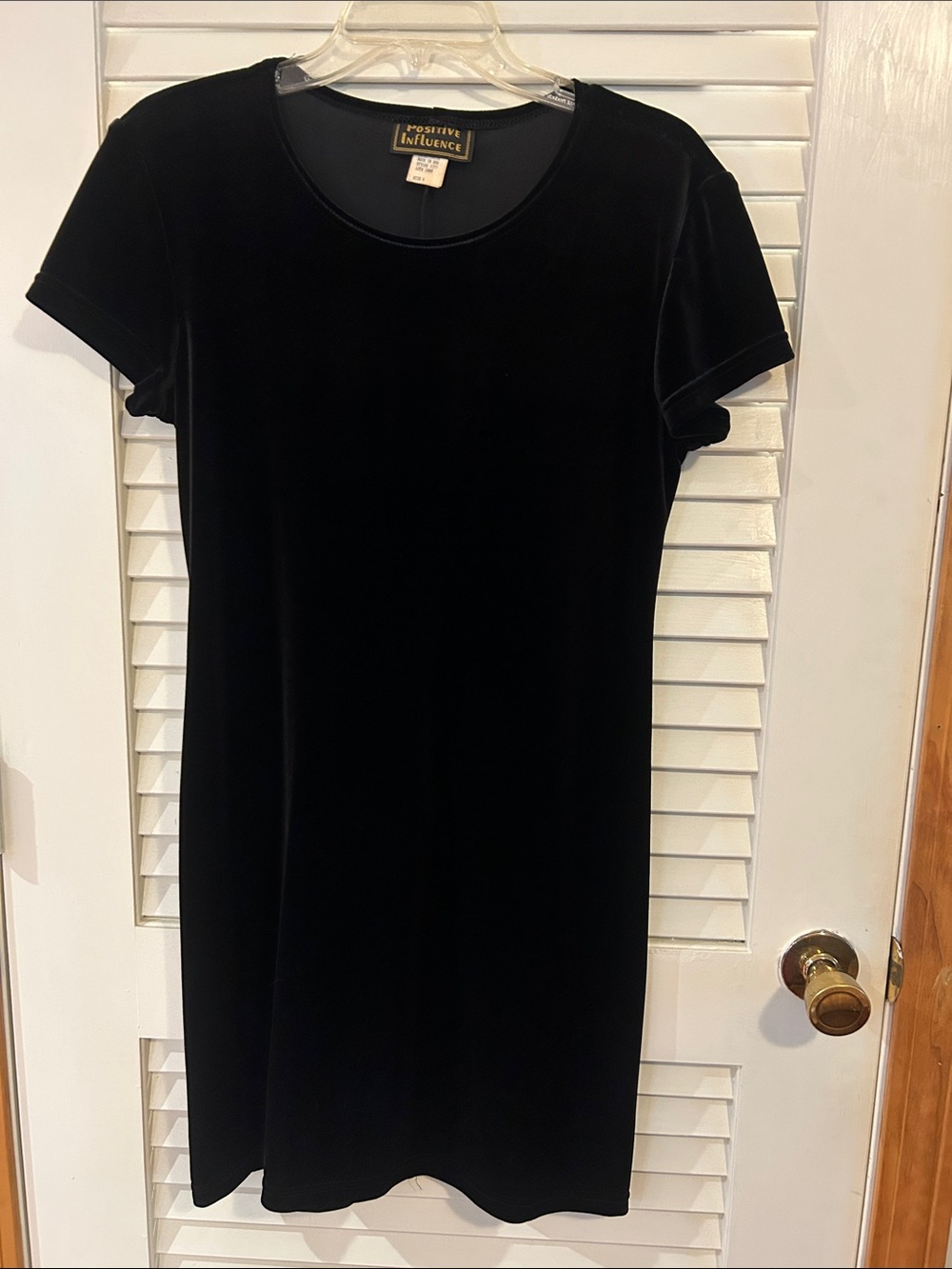 Black Velvet Short-Sleeve Dress